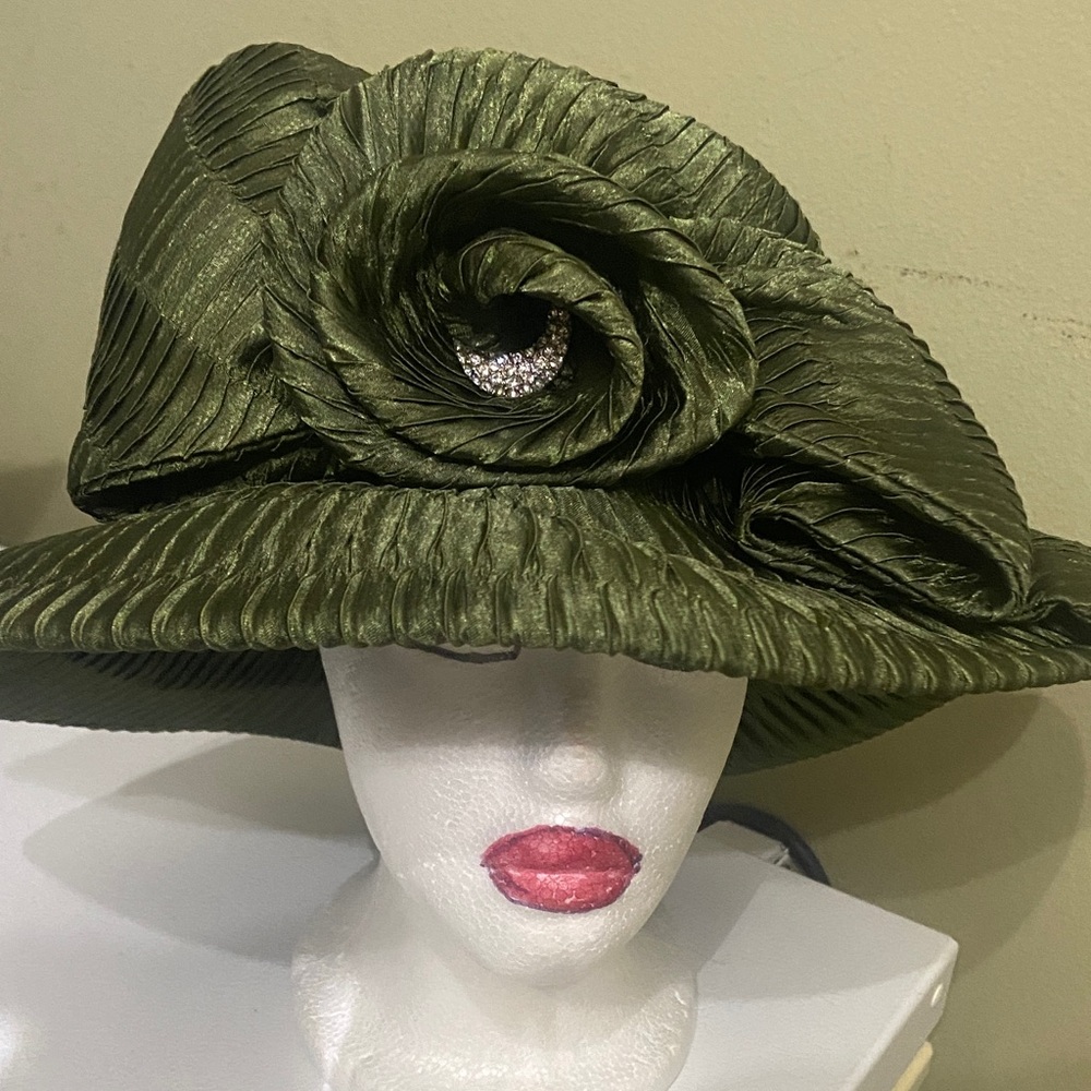 Beautiful Vintage Dress Hat / Church Hat by Mr. Hi’s